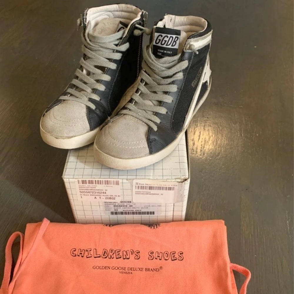 Girls golden goose sneaker size 31
